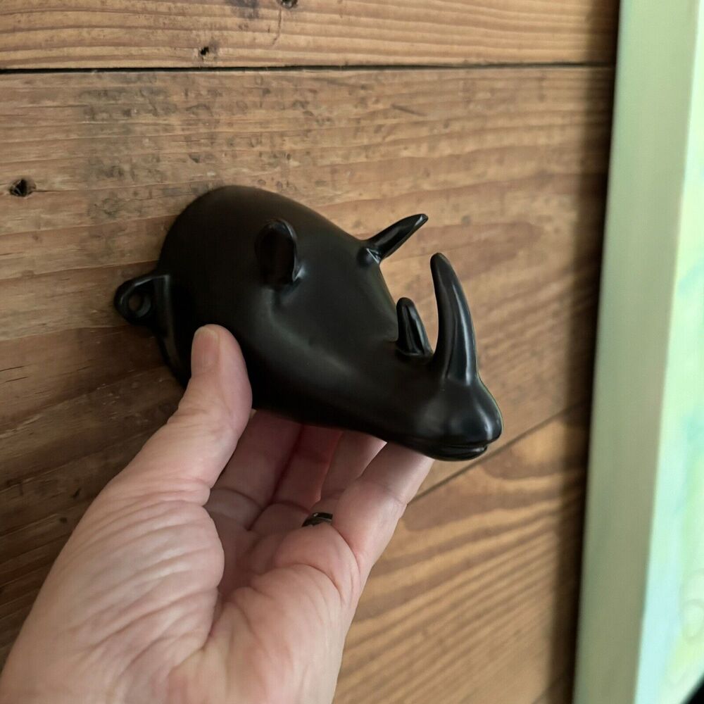 Black Metal Rhinoceros Wall Hanging/Key Hook